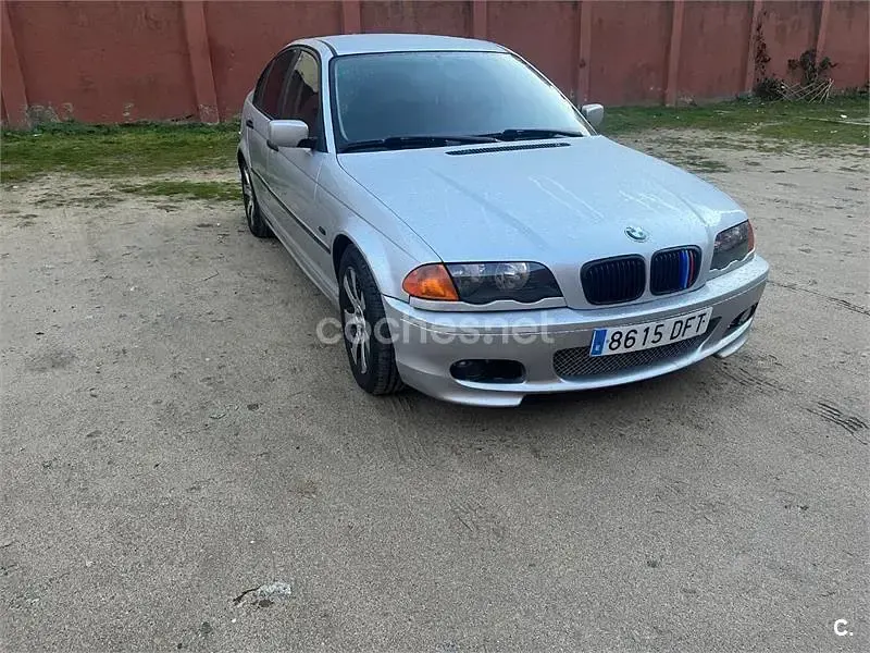 Usado BMW 320 136 HP (100 kW) 1999 Branco Sedan