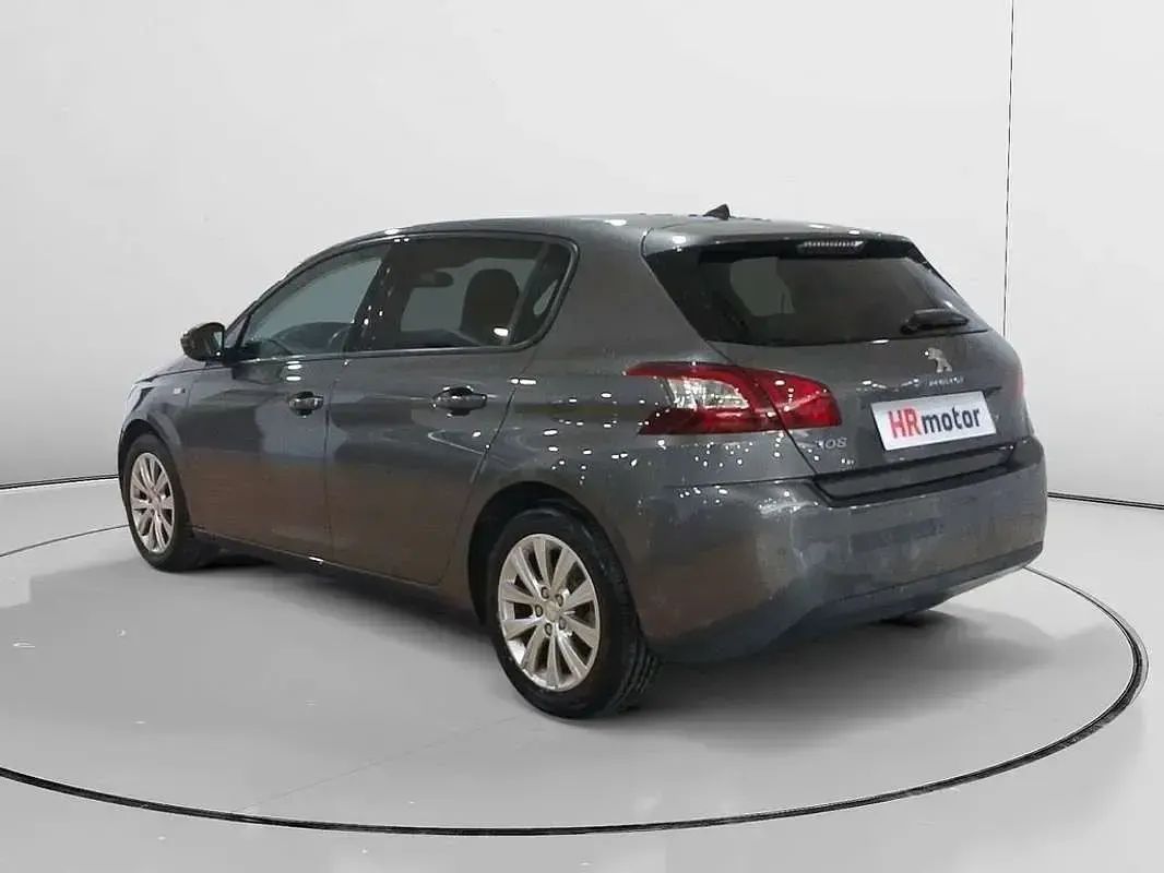 Usado Peugeot 308 Access 82 CV (60 kW) 2016 Gris Utilitario