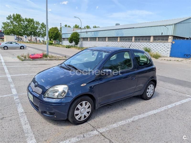 Azul Usado 2005 Toyota Yaris Sol Berlina | 2200 € (Super precio) - Imagen 1/4