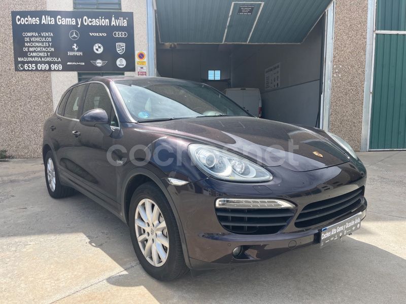 Violeta / lila Usado 2012 Porsche Cayenne SUV | 19.950 € (Super precio) - Imagen 1/4