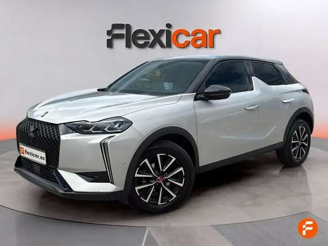 Usado DS Automobiles DS3 Crossback Performance 131 CV (96 kW) 2023 Beige SUV