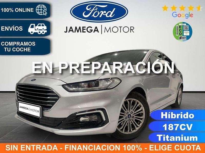 Usado Ford Mondeo Titanium 186 CV (136 kW) 2021 Gris Berlina