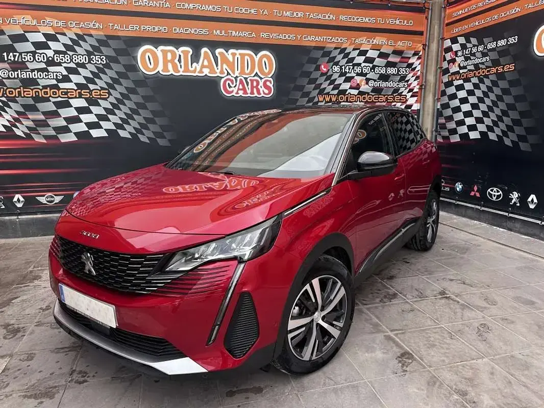 Usado Peugeot 3008 Allure 131 CV (96 kW) 2023 Rojo SUV