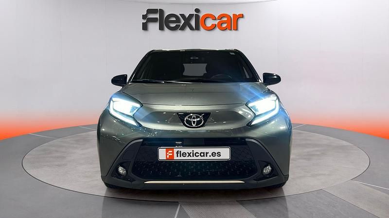 Usado Toyota Aygo X 72 CV (52 kW) 2023 Gris SUV