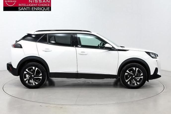 Usado Peugeot 2008 Allure 131 CV (96 kW) 2021 Blanco SUV
