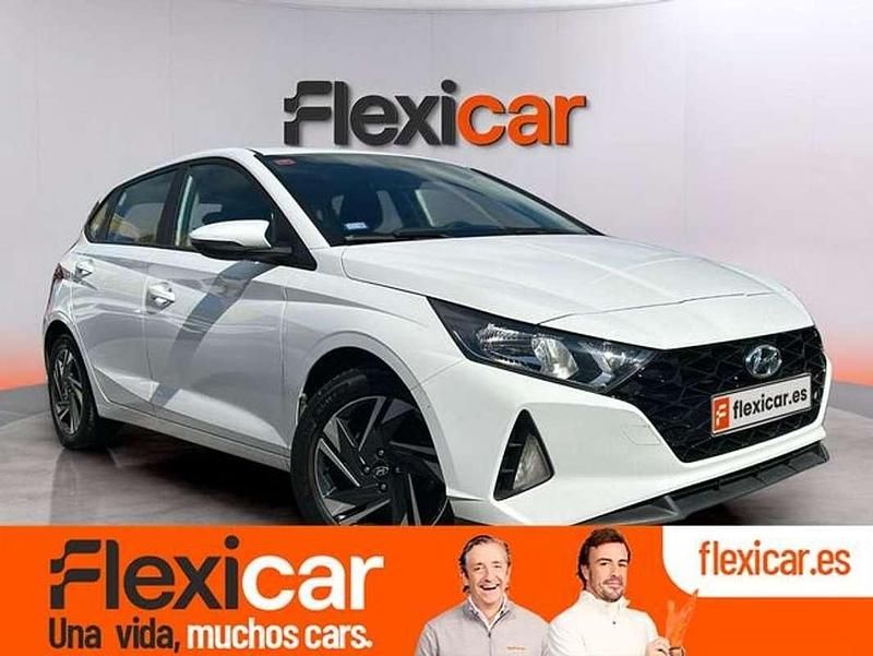 Usado Hyundai i20 101 CV (74 kW) 2021 Blanco Utilitario