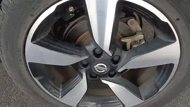 Usado Nissan Qashqai N-Connecta 110 CV (80 kW) 2017 Rojo SUV