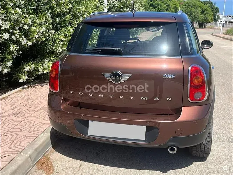 Usado Mini One Countryman 98 CV (72 kW) 2015 Marrón SUV
