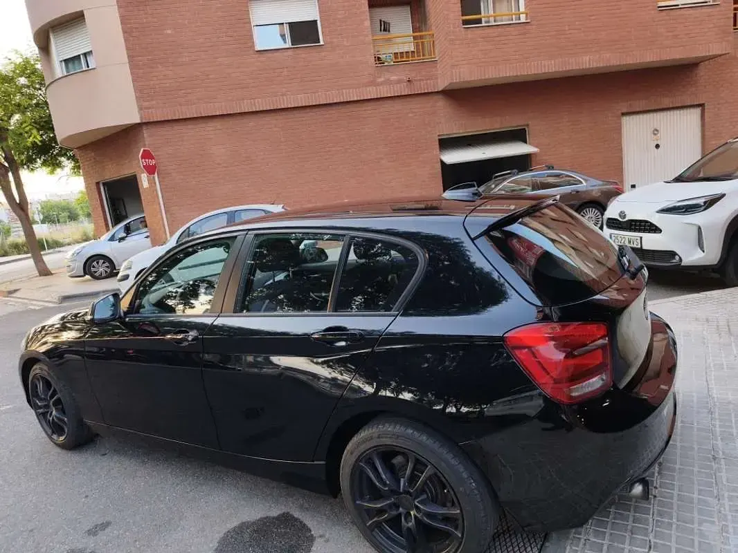 Usado BMW 116 M Sport 136 CV (100 kW) 2012 Negro Utilitario