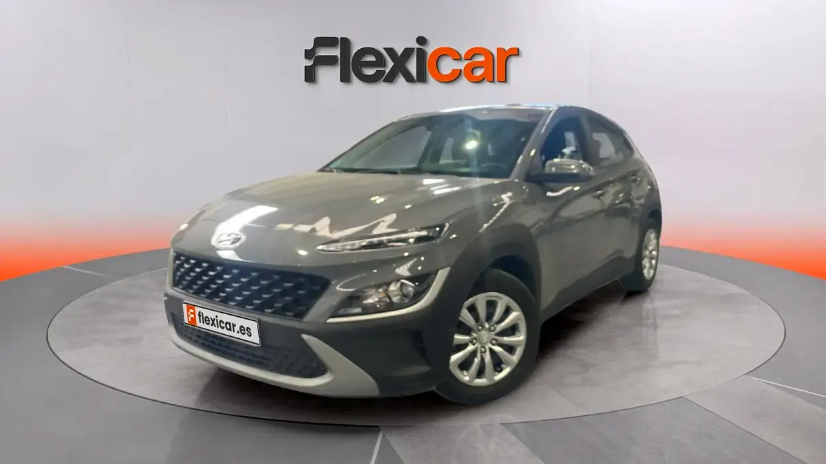 Usado Hyundai Kona 120 CV (88 kW) 2022 Gris SUV