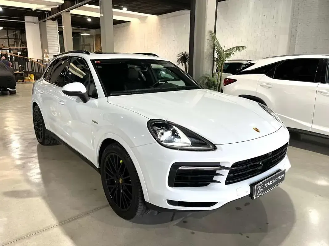 Usado Porsche Cayenne E-Hybrid 462 CV (339 kW) 2021 Blanco SUV