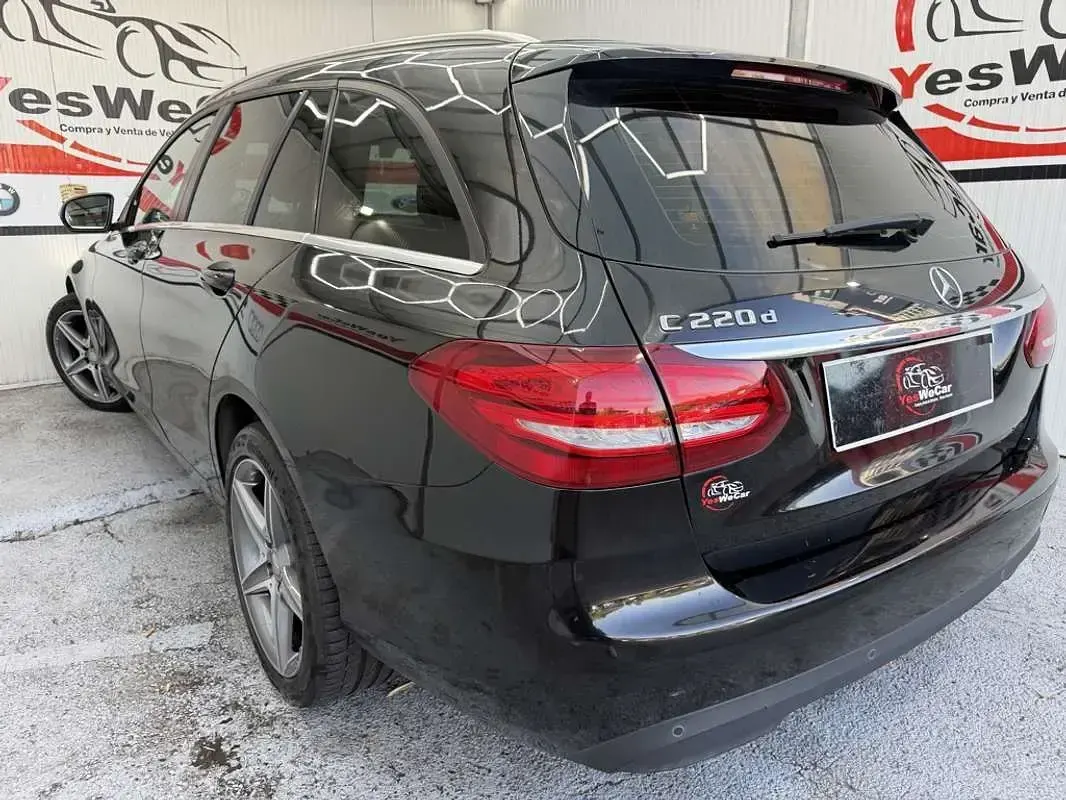 Usado Mercedes C220 Exclusive 170 CV (125 kW) 2015 Negro Familiar