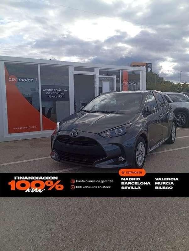 Gris Usado 2023 Mazda 2 Center-Line Utilitario | 16.450 € (Precio justo) - Imagen 1/4