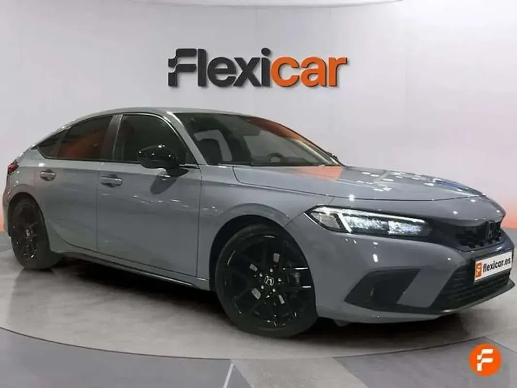 Usado Honda Civic Elegance 184 CV (135 kW) 2024 Gris Utilitario