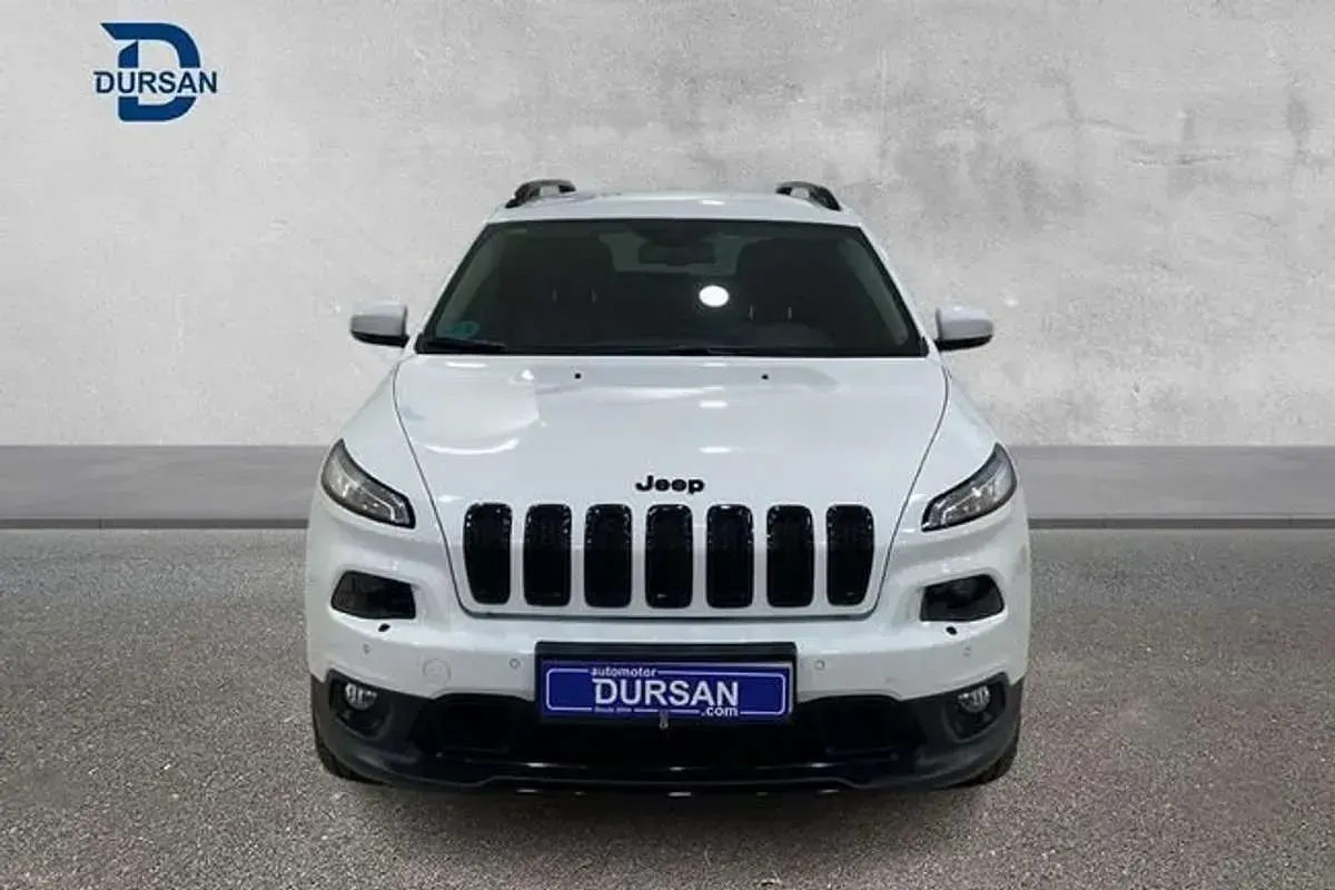 Usado Jeep Cherokee Night Eagle 185 CV (136 kW) 2018 Blanco SUV