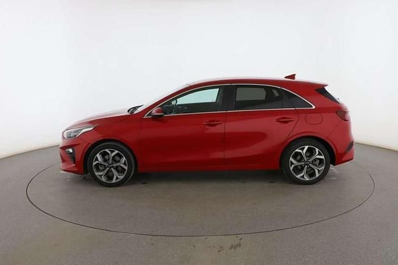 Usado Kia Ceed 121 CV (88 kW) 2020 Rojo Utilitario