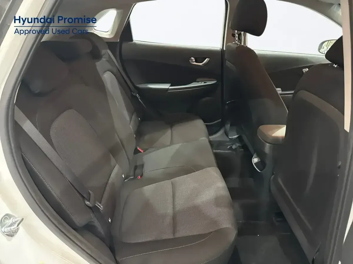 Usado Hyundai Kona 136 CV (100 kW) 2021 Blanco SUV