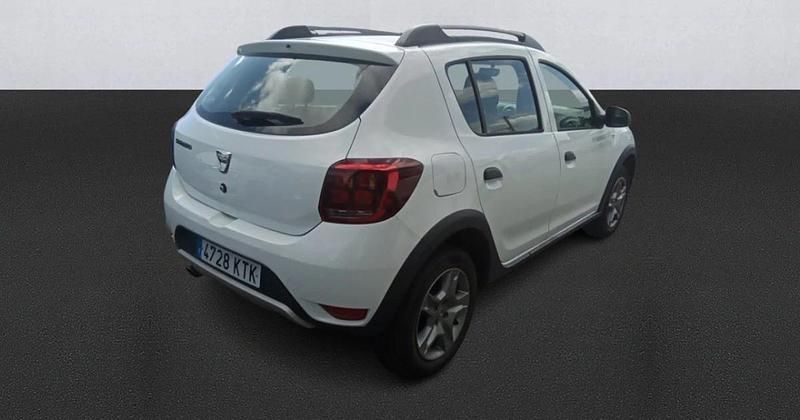 Usado Dacia Sandero Essentiel 90 CV (66 kW) 2019 Utilitario