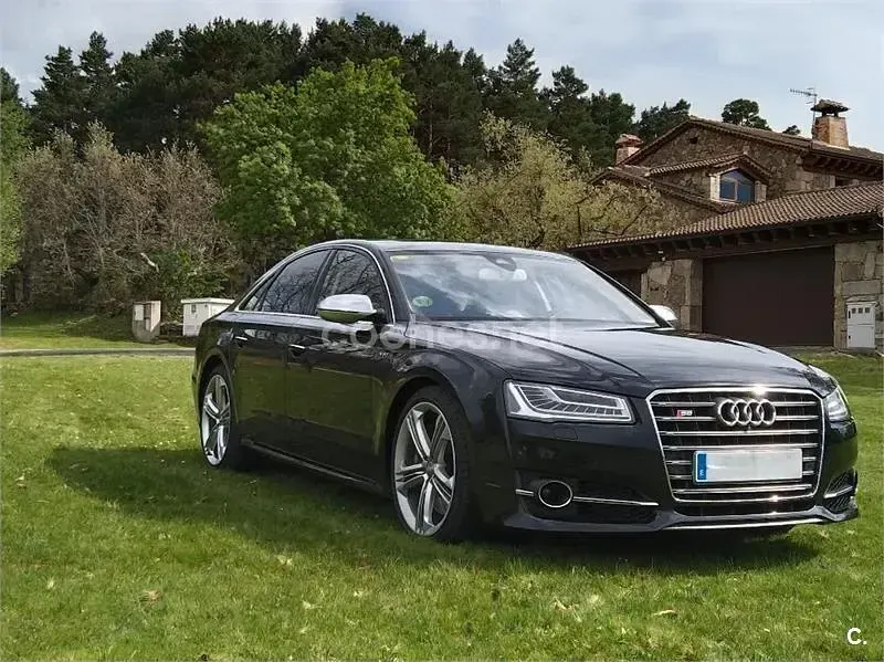 Usado Audi S8 Advanced 520 CV (382 kW) 2016 Negro Berlina