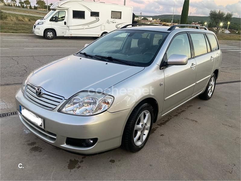Gris / plata Usado 2005 Toyota Corolla Sol Familiar | 3500 € - Imagen 1/4