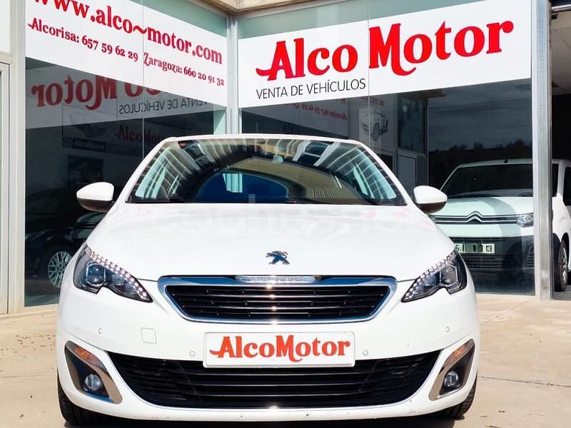 Usado Peugeot 308 Allure 110 CV (80 kW) 2017 Blanco Berlina