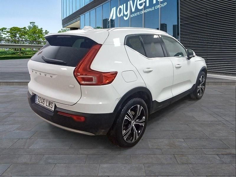 Usado Volvo XC40 Inscription 262 CV (192 kW) 2022 Blanco SUV