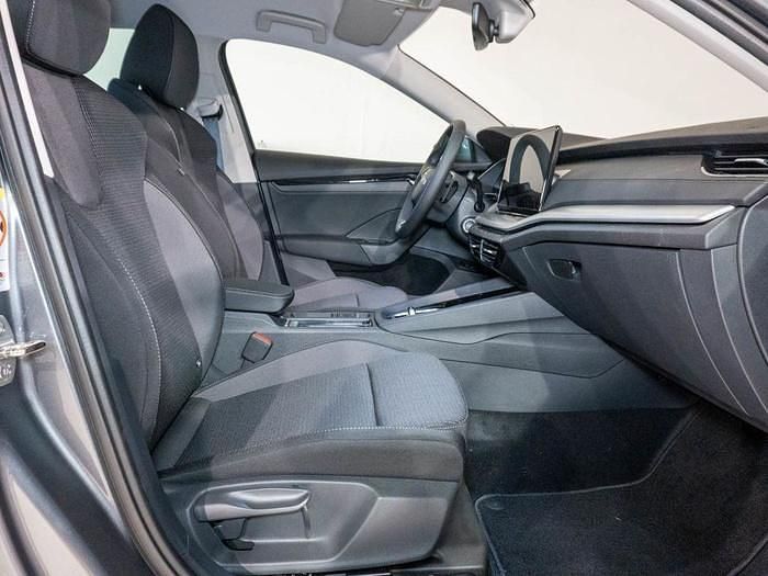 Nuevo Skoda Octavia Selection 150 CV (110 kW) 2025 Gris