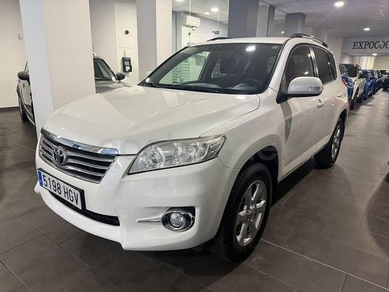 Begagnad Toyota RAV4 Active 150 HK (110 kW) 2011 Vit SUV