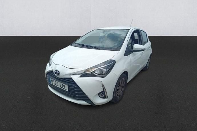 Blanco Usado 2019 Toyota Yaris Active Berlina | 12.600 € (Precio justo) - Imagen 1/4