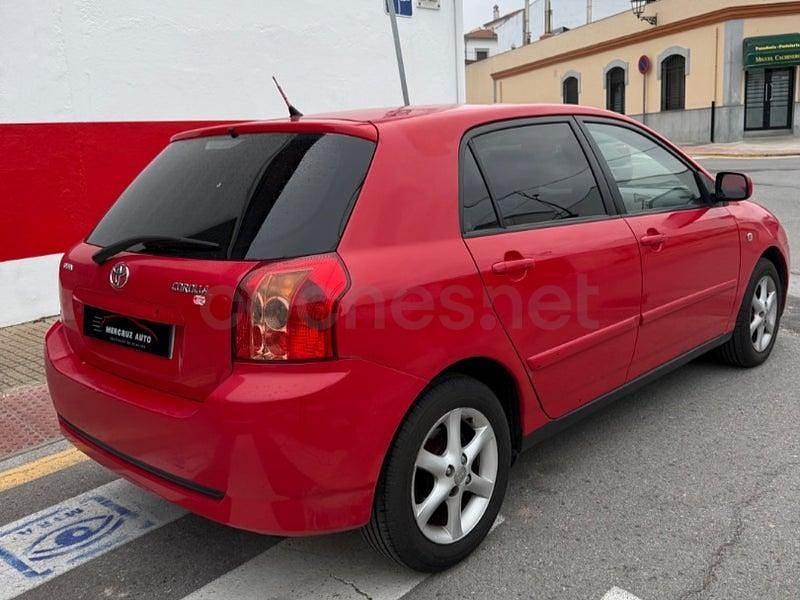 Usado Toyota Corolla Sol 110 CV (80 kW) 2004 Rojo Berlina