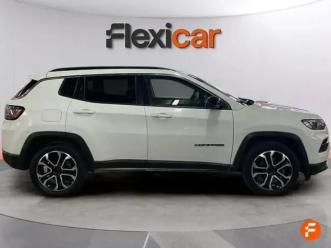 Occasion Jeep Compass Longitude 130 ch (95 kW) 2022 Blanc SUV