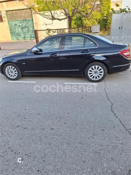 Azul Usado 2007 Mercedes C220 Elegance Berlina | 9000 € (Precio justo) - Imagen 1/4