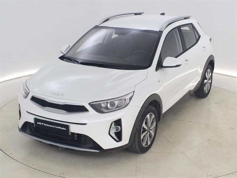Blanco Usado 2024 Kia Stonic SUV | 18.613 € (Precio justo) - Imagen 1/4