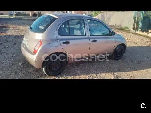Usado Nissan Micra Visia 65 CV (47 kW) 2007 Beige Berlina