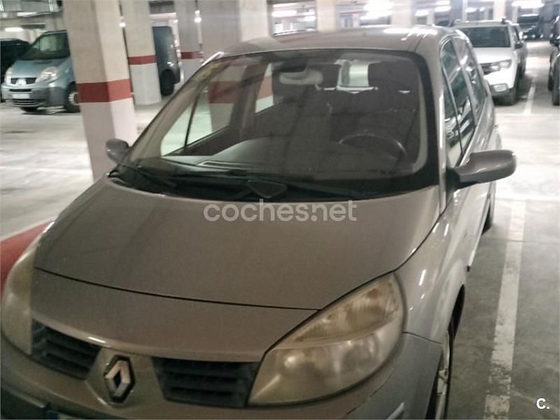 Usado Renault Scénic Authentique 115 CV (84 kW) 2003 Beige Monovolumen