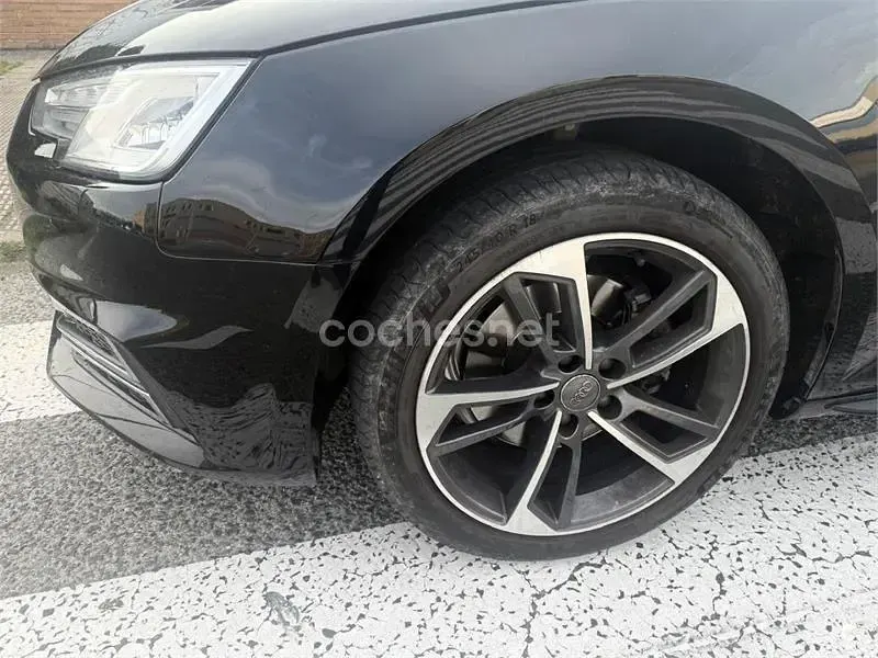 Usado Audi A4 S-Line 150 CV (110 kW) 2017 Negro Familiar