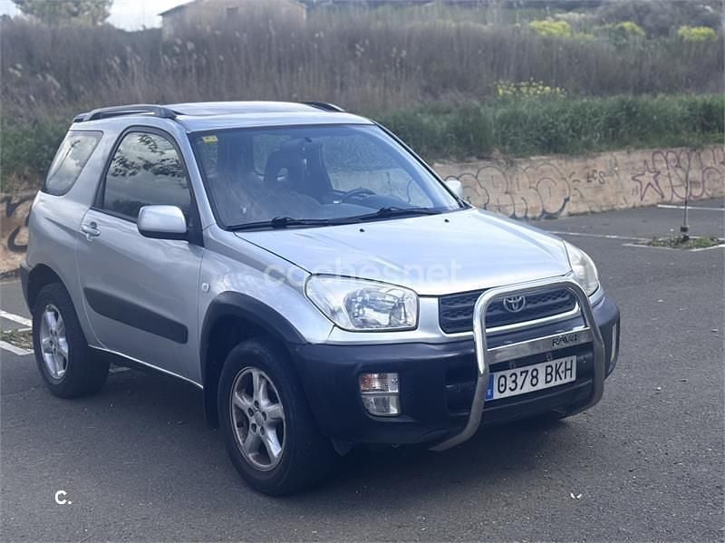 Usado Toyota RAV4 Sol 150 CV (110 kW) 2001 Gris / plata SUV