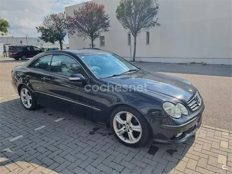 Usado Mercedes CLK500 Avantgarde 306 CV (225 kW) 2003 Negro Coupe