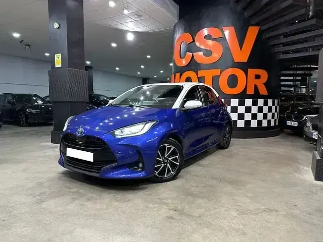 Usado Toyota Yaris Edition 125 CV (91 kW) 2021 Azul Utilitario