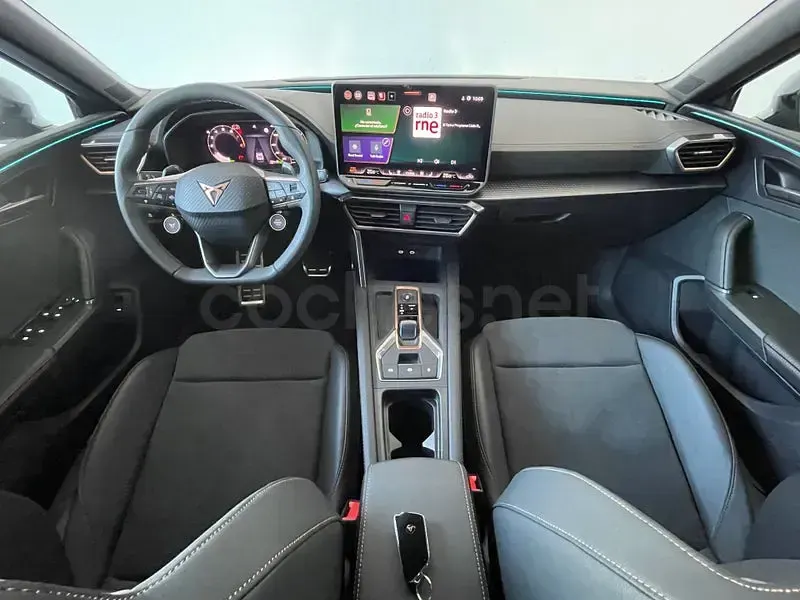 Nuevo Cupra Leon 150 CV (110 kW) 2026 Gris / plata Familiar