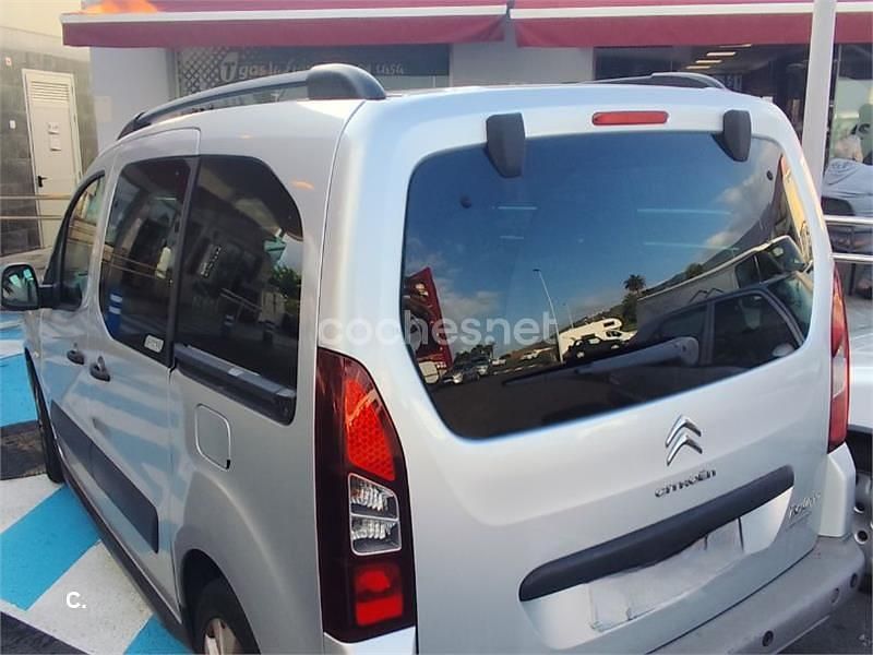 Usado Citroën Berlingo XTR 92 CV (67 kW) 2013 Gris / plata Monovolumen