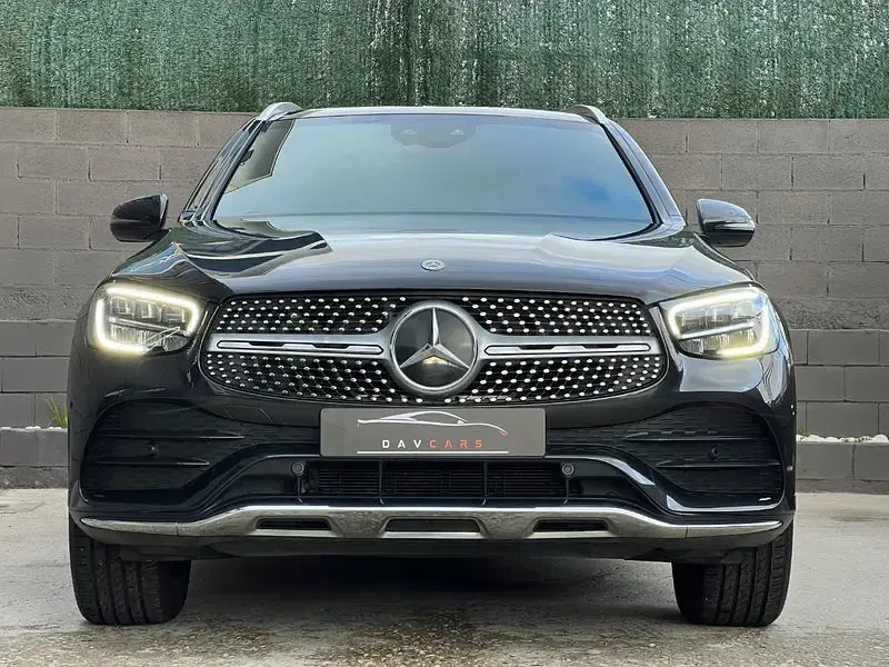 Usado Mercedes GLC300e 306 CV (225 kW) 2020 Gris / plata SUV