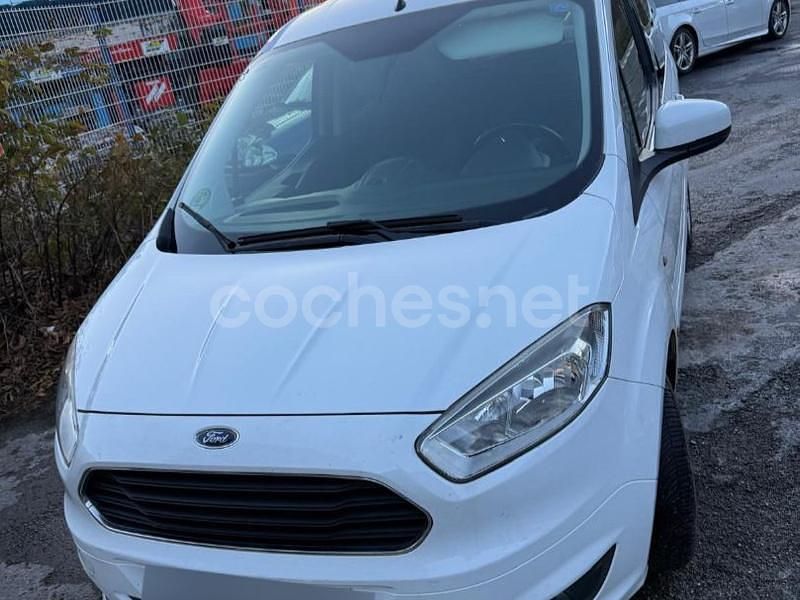 Blanco Usado 2016 Ford Tourneo Courier Titanium Monovolumen | 7490 € (Super precio) - Imagen 1/4