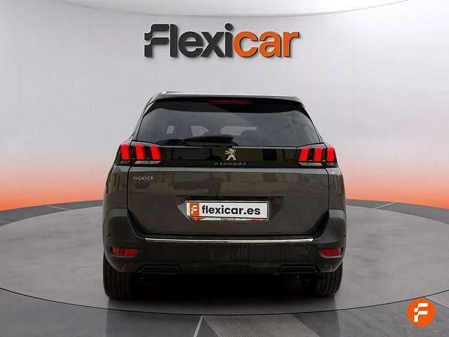 Usado Peugeot 5008 Allure 130 CV (95 kW) 2023 Gris SUV