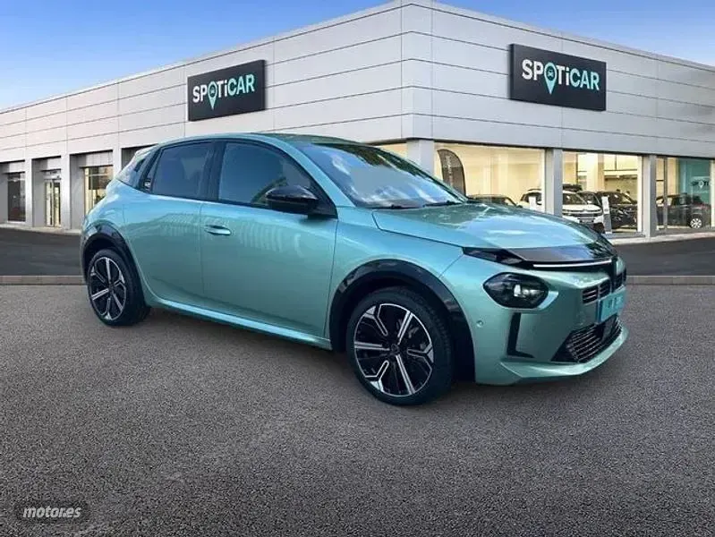 Usado Lancia Ypsilon 110 CV (80 kW) 2025 Verde Utilitario
