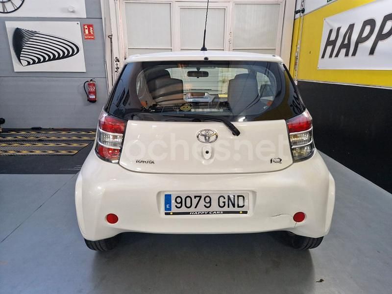 Usado Toyota iQ 68 CV (50 kW) 2009 Blanco Utilitario