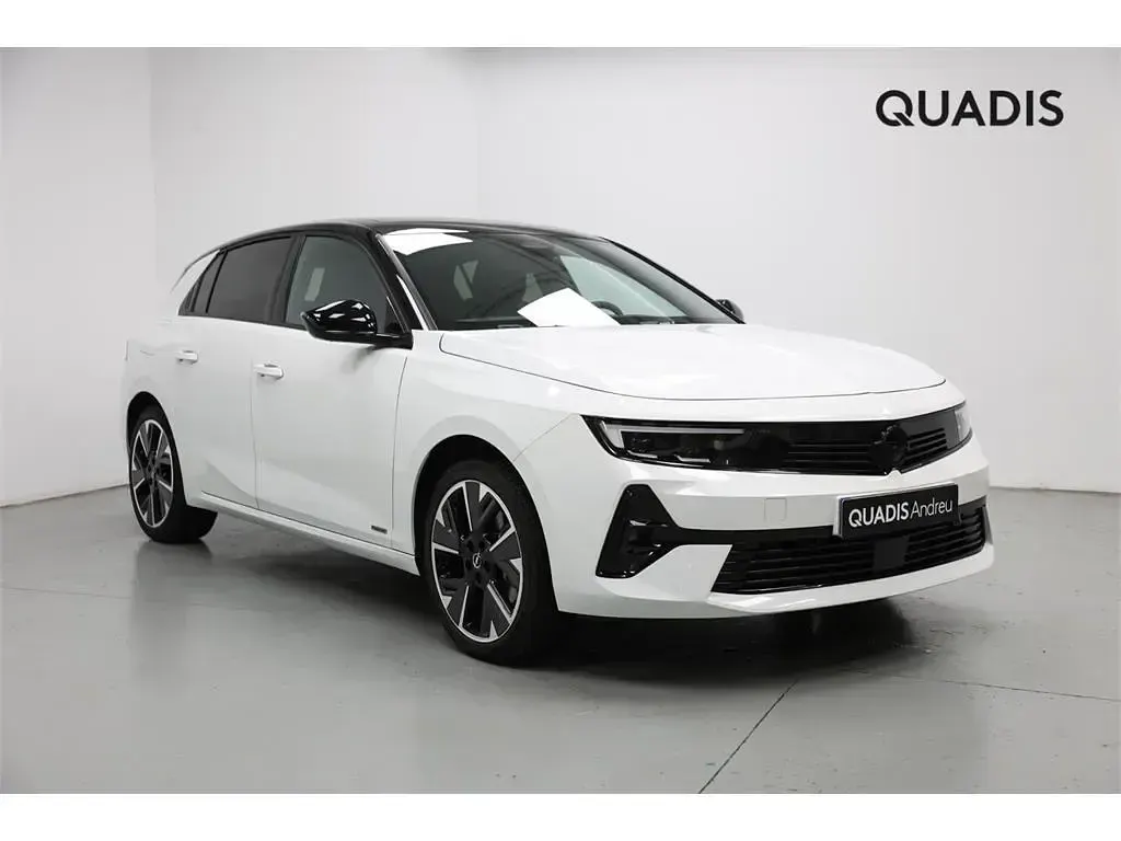 Usado Opel Astra 114 kW (156 CV) 2023 Blanco Utilitario