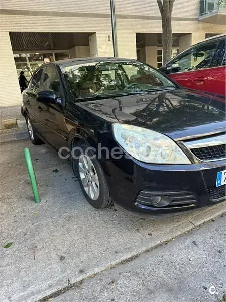 Usado Opel Vectra Elegance 120 CV (88 kW) 2008 Negro Berlina