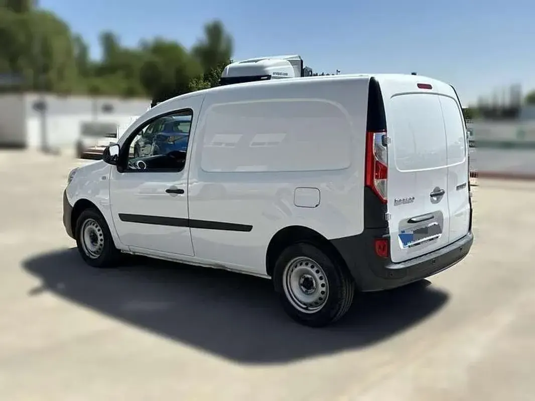 Usado Renault Kangoo 95 CV (69 kW) 2020 Blanco Monovolumen