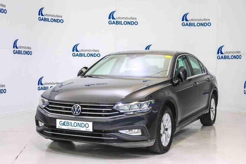Negro Usado 2021 VW Passat Berlina | 22.900 € (Caro) - Imagen 1/4